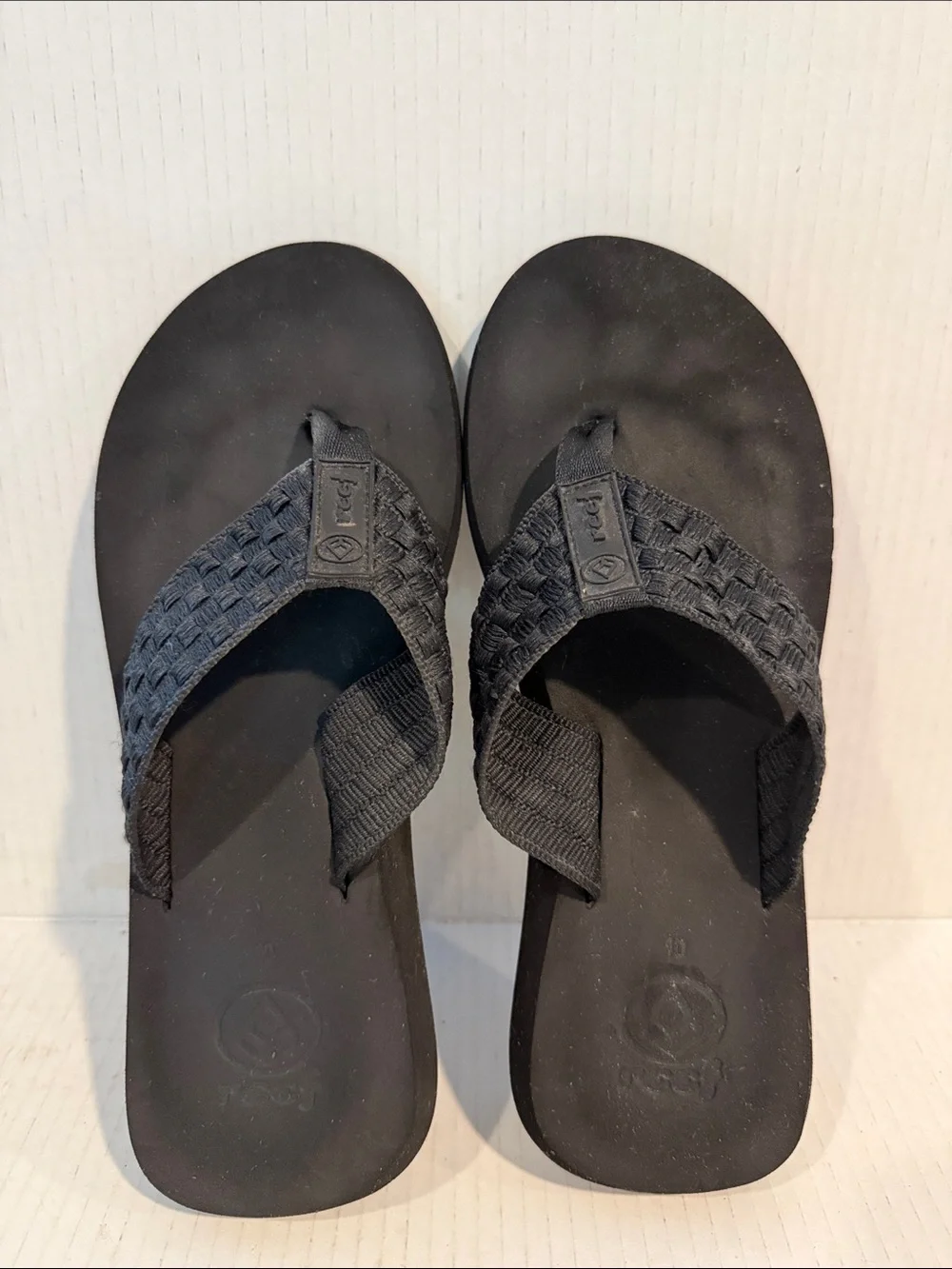 Reef Black Women's 1-1/2” Woven Strap Flip Flop Sandals (sz10)